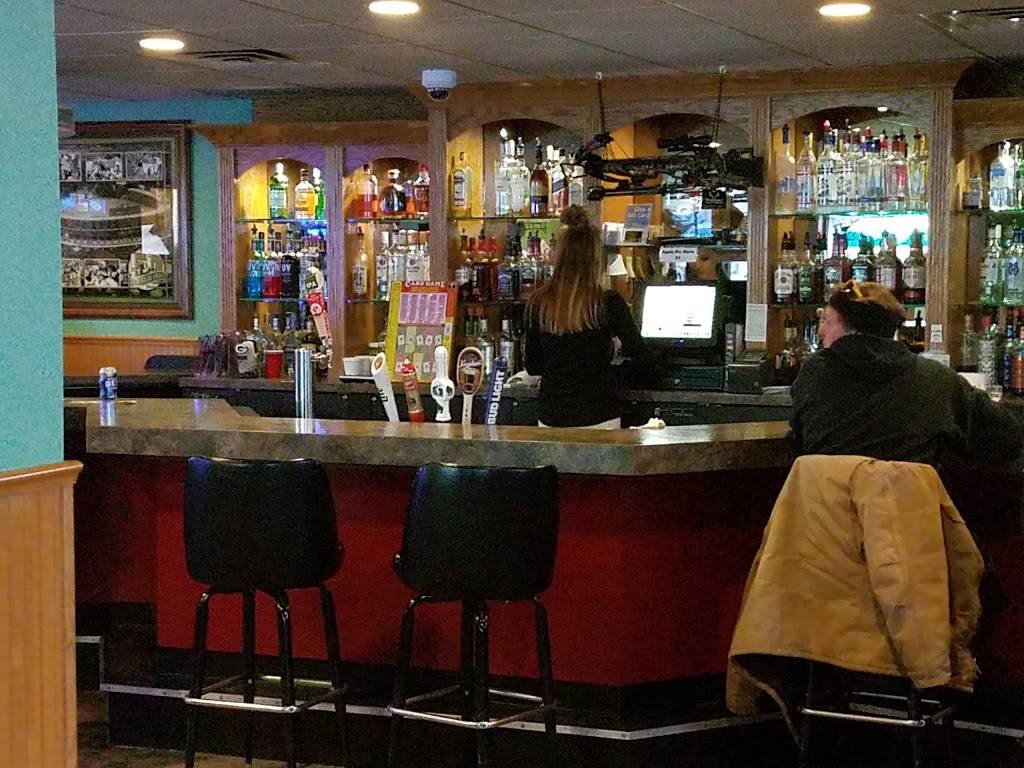 Tanners Tap & Grill | restaurant | 207 W Main St, Omro, WI 54963, USA | 9206856480 OR +1 920-685-6480