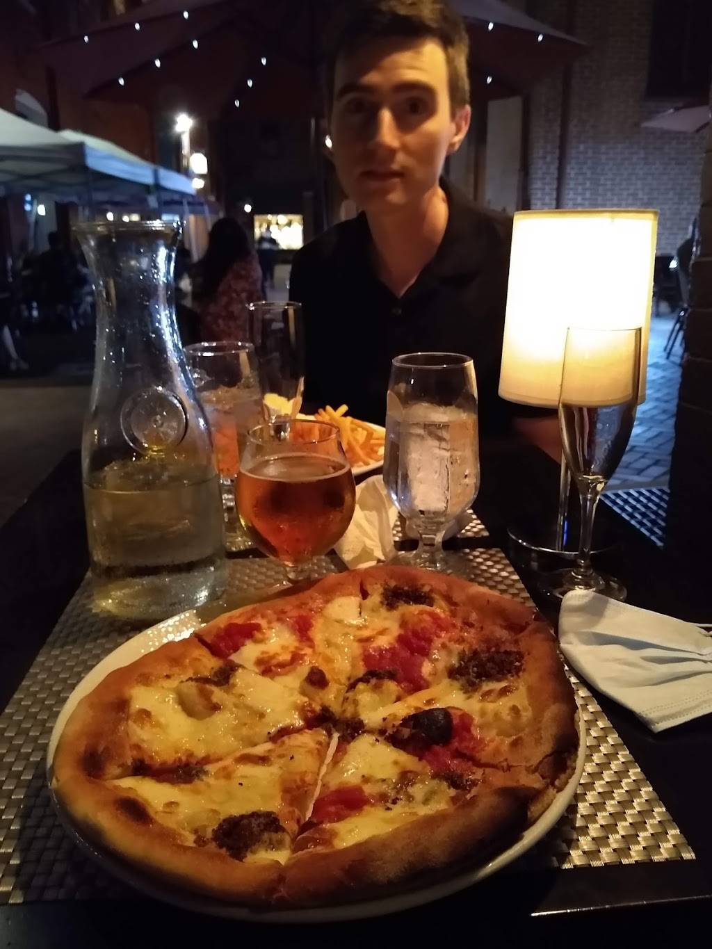 Cest La Vie | restaurant | 18 N Market St, Lancaster, PA 17603, USA | 7172997319 OR +1 717-299-7319