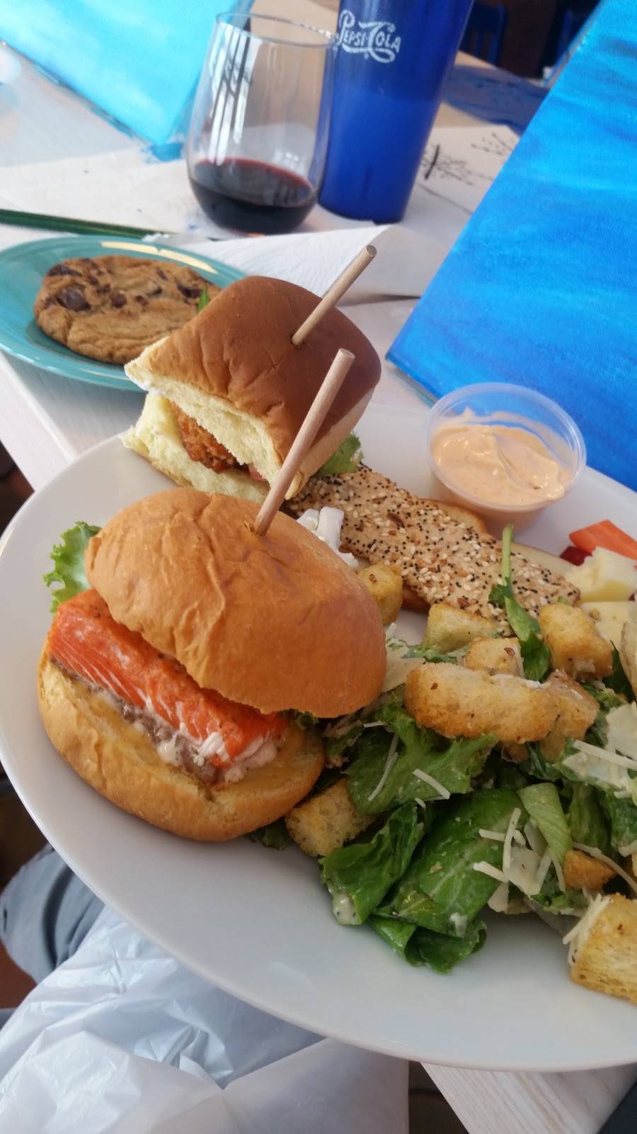 The Landing | restaurant | 10231 Ferry Rd, Charlevoix, MI 49720, USA | 2315479036 OR +1 231-547-9036