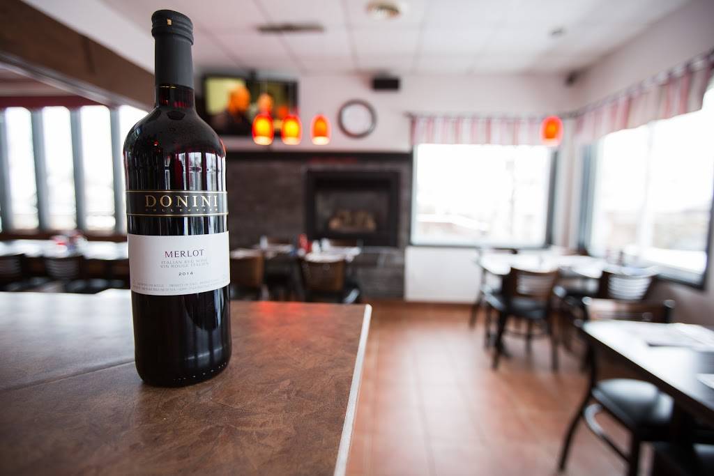 Restaurant La Place | restaurant | 20 St Jacques S, Coaticook, QC J1A 2N7, Canada | 8198496123 OR +1 819-849-6123