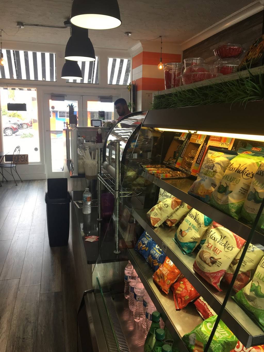 Ultra Juice and Fruit Salad Bar | restaurant | 901 Progresso Dr #109, Fort Lauderdale, FL 33304, USA | 9549085464 OR +1 954-908-5464