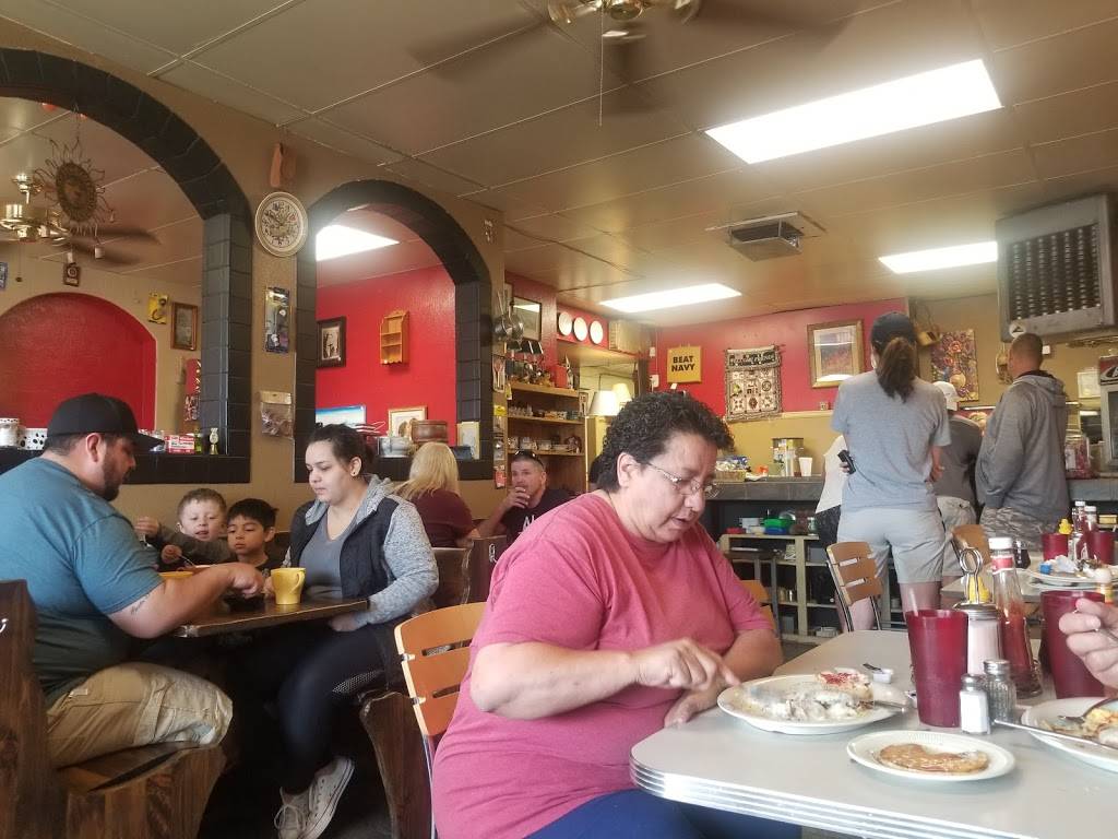 The Cracked Egg | restaurant | 914 Broad St, Milliken, CO 80543, USA | 9705871117 OR +1 970-587-1117