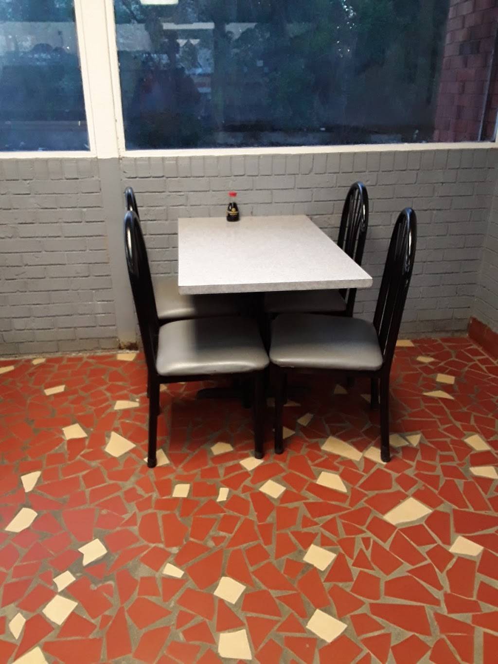 Hot Wok | restaurant | 105 E Franklin St, Sylvester, GA 31791, USA | 2297761196 OR +1 229-776-1196