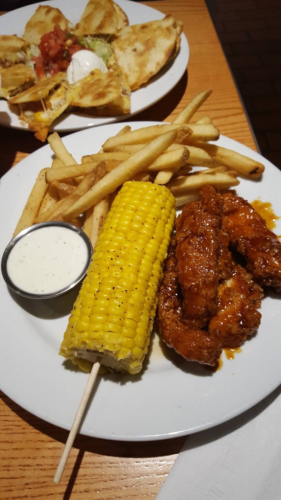 Chilis Grill & Bar | meal takeaway | 5650 Almaden Expwy, San Jose, CA 95118, USA | 4082664800 OR +1 408-266-4800