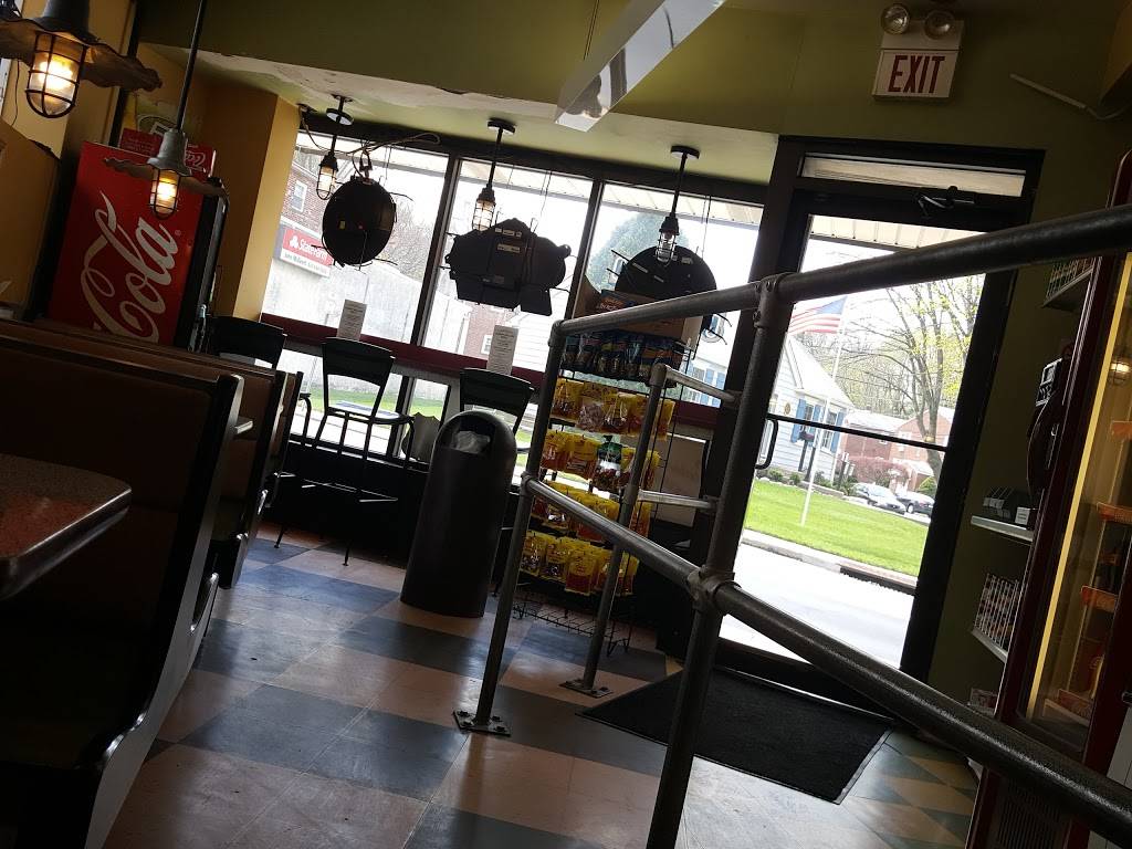 Sleepy Hollow Delly | restaurant | 23 E Springfield Rd, Springfield, PA 19064, USA | 6105439651 OR +1 610-543-9651