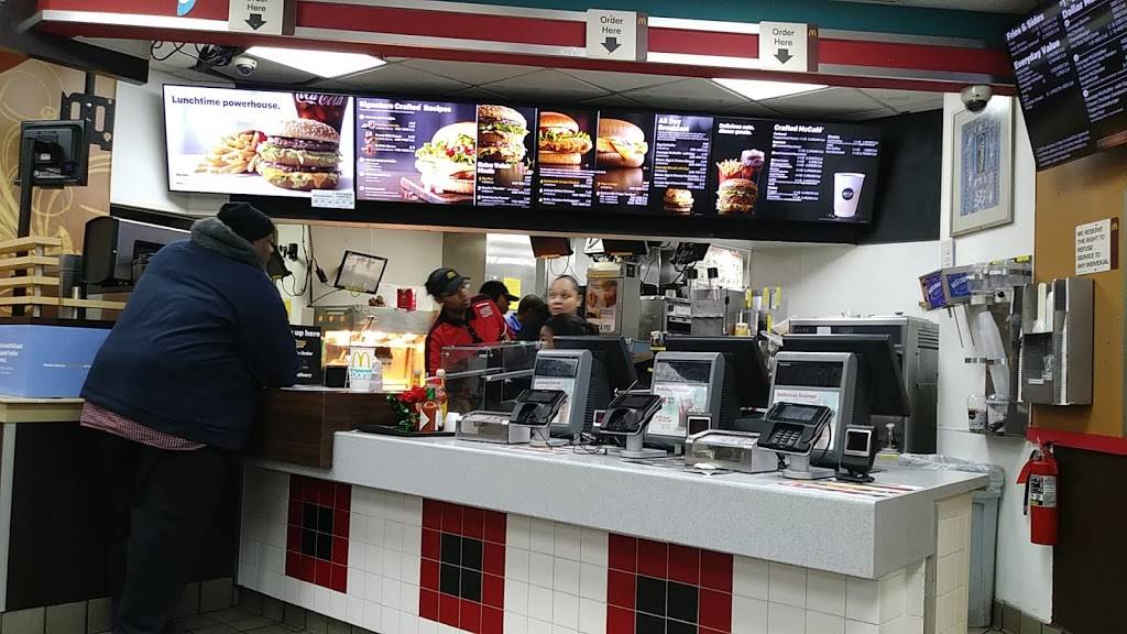 McDonalds | cafe | 2211 Stenton Ave, Philadelphia, PA 19141, USA | 2159275046 OR +1 215-927-5046