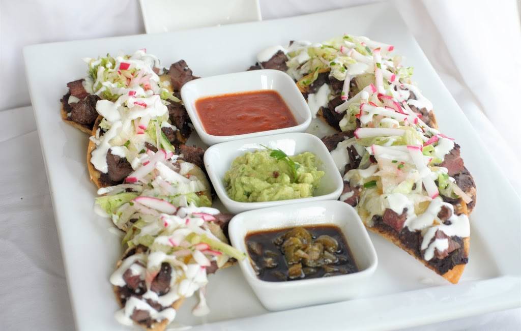 Los Molcajetes | restaurant | 2306 S Buckner Blvd, Dallas, TX 75227, USA | 4696978170 OR +1 469-697-8170