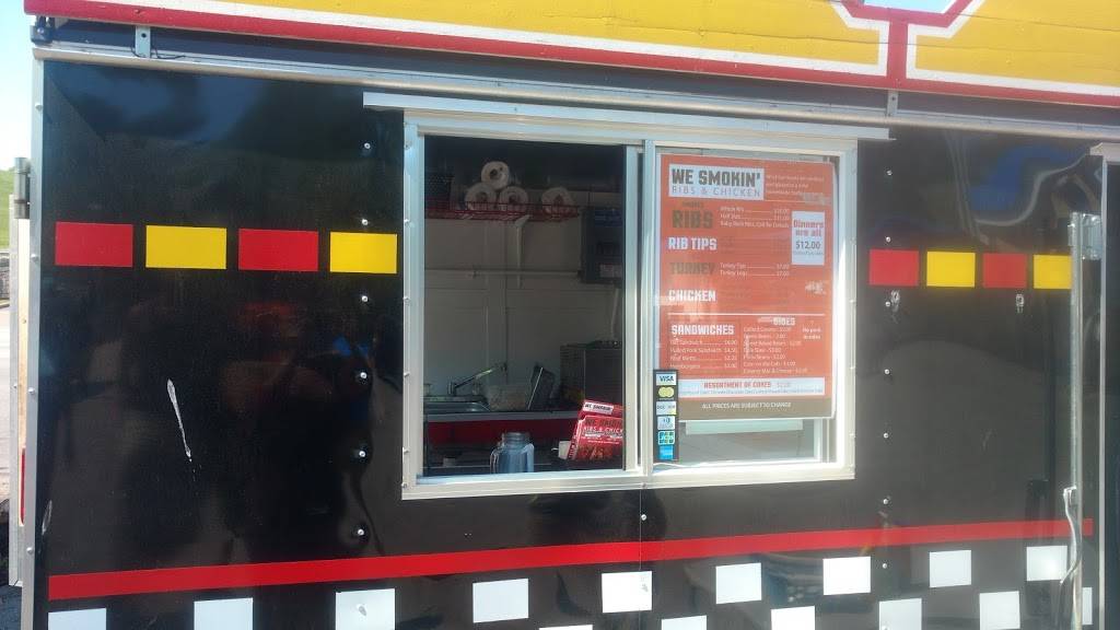 We Smokin Soul Food Truck | restaurant | 110 W Mitchell Ave, Cincinnati, OH 45217, USA | 5132356463 OR +1 513-235-6463