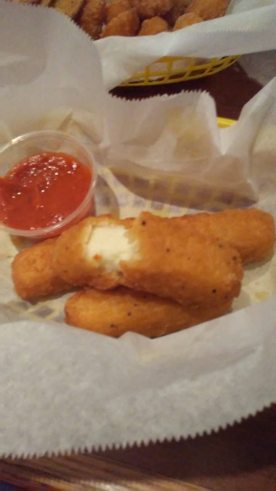 Beach House Grille | restaurant | 211 W Main St, Mayodan, NC 27027, USA | 3364273030 OR +1 336-427-3030