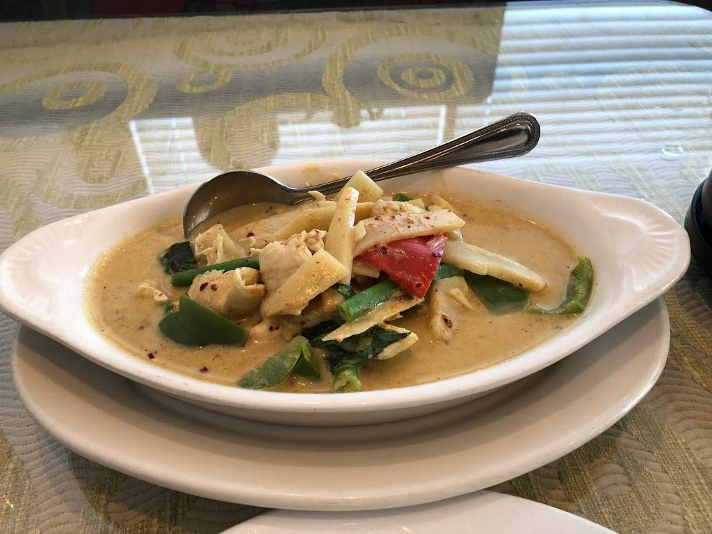 Emerald II Thai Cuisine | restaurant | 27227 Pacific Hwy S, Federal Way, WA 98003, USA | 2539412022 OR +1 253-941-2022