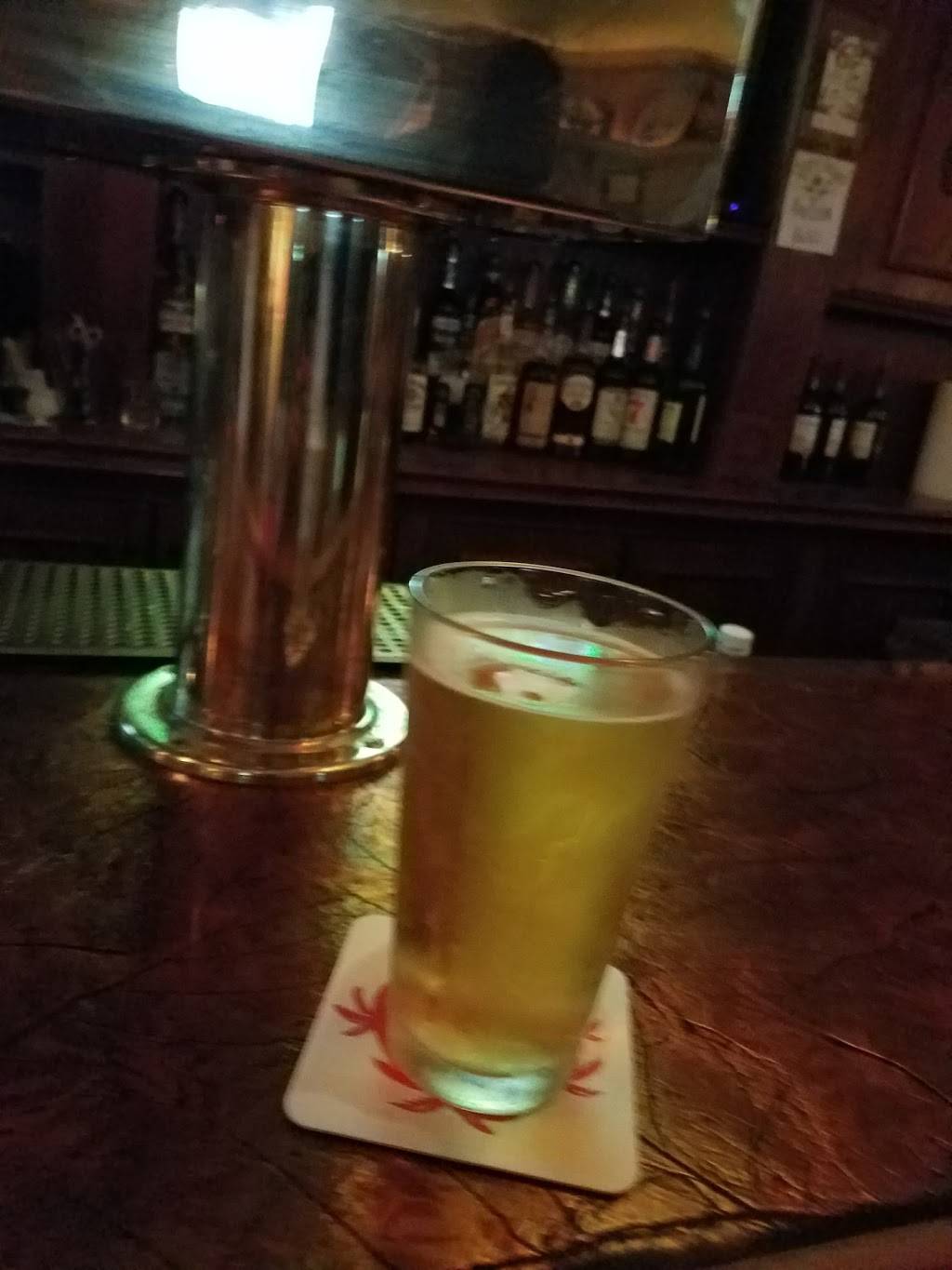 Village Well Pub | restaurant | 1023 SE 17th St, Fort Lauderdale, FL 33316, USA | 9545242531 OR +1 954-524-2531