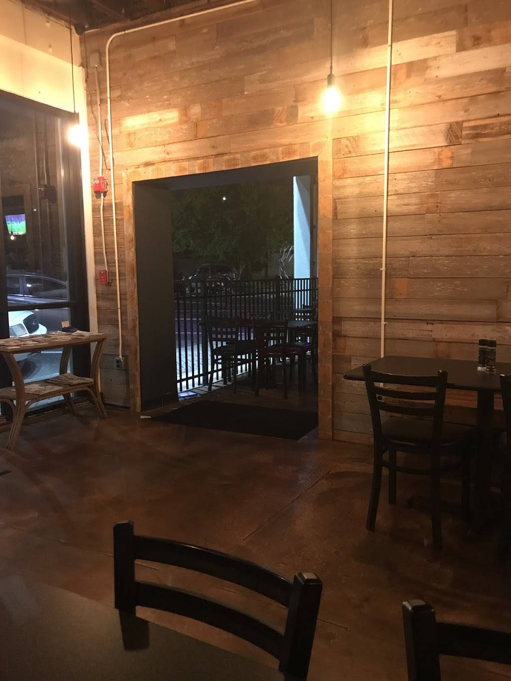 The Stout Snug | restaurant | 1190 Edgewood Ave S, Jacksonville, FL 32205, USA | 9042401574 OR +1 904-240-1574