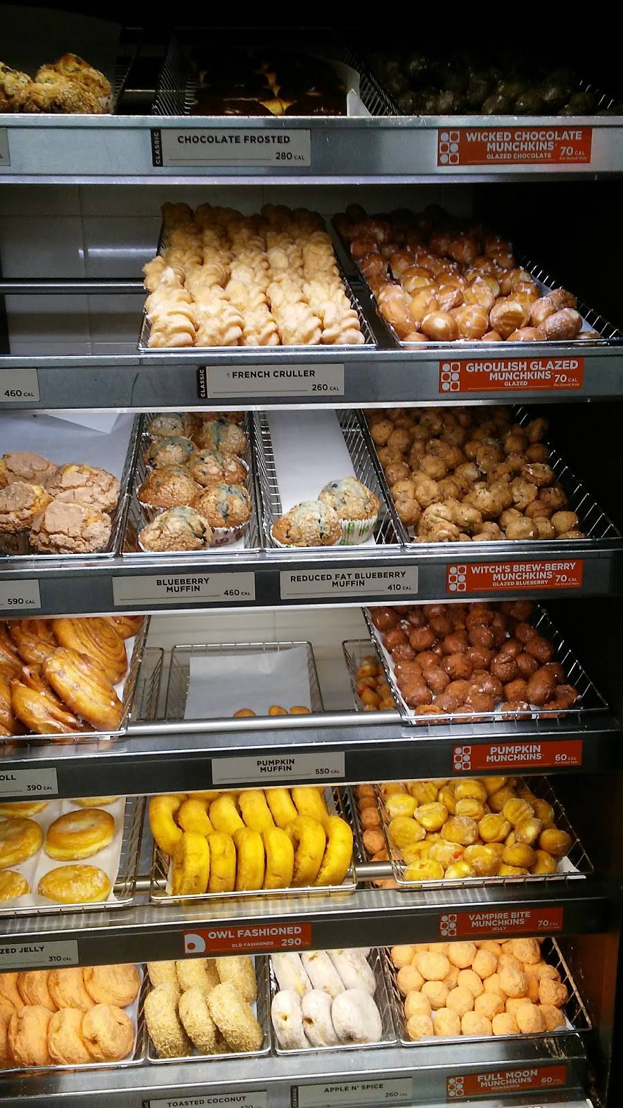 Dunkin | cafe | 250 Main St, New Paltz, NY 12561, USA | 8452550505 OR +1 845-255-0505