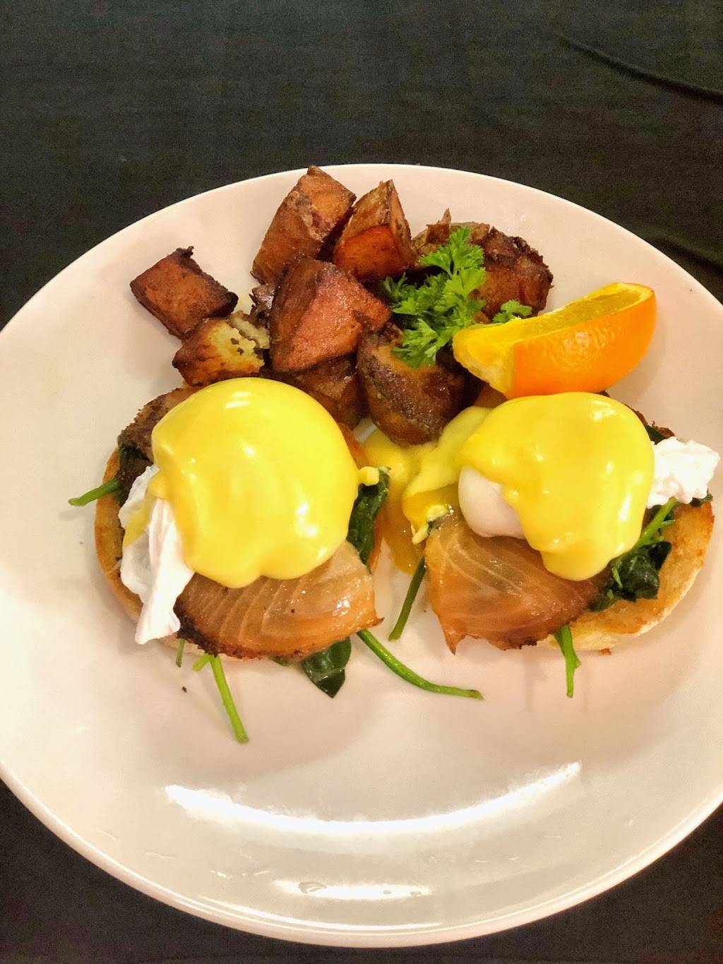 Skipjacks | restaurant | 226 Patriot Pl, Foxborough, MA 02035, USA | 5085432200 OR +1 508-543-2200