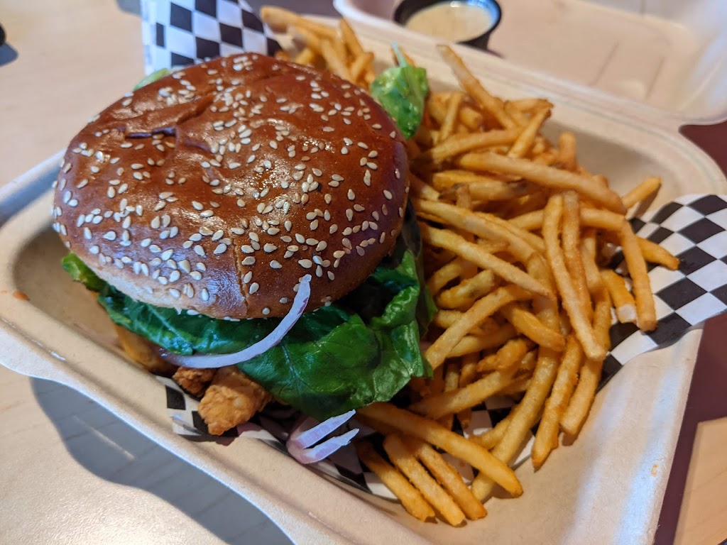 Kikis Chicken Place | restaurant | 9332 Elk Grove Blvd, Elk Grove, CA 95624, USA | 9162529595 OR +1 916-252-9595