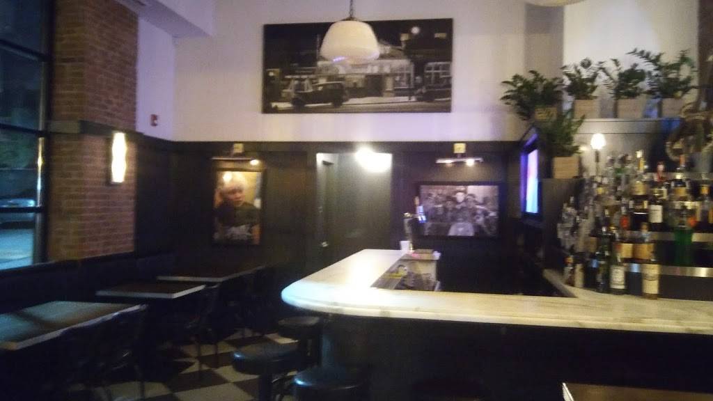 Pharmacie Liquor Bar | restaurant | 398 Bloomfield Ave, Montclair, NJ 07042, USA | 9739685303 OR +1 973-968-5303