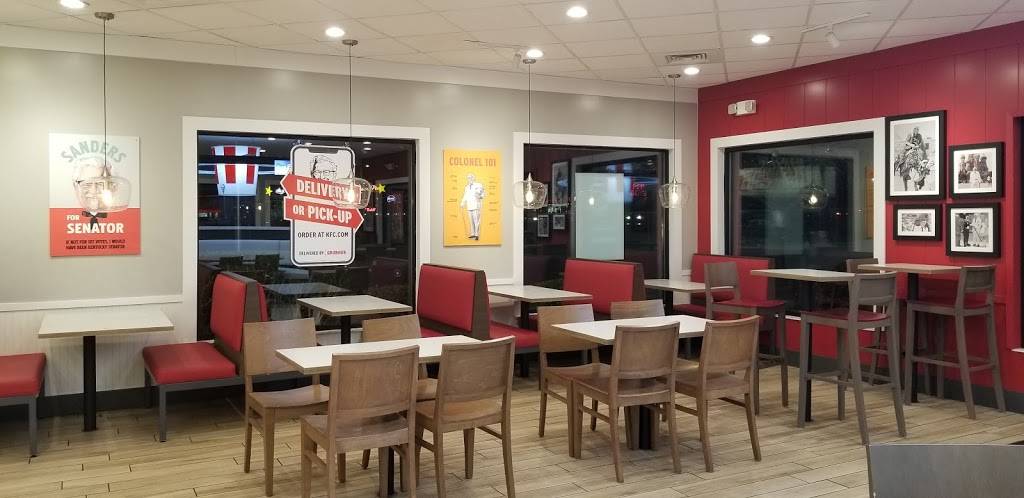KFC | restaurant | 9418 Dyer St, El Paso, TX 79924, USA | 9152282669 OR +1 915-228-2669