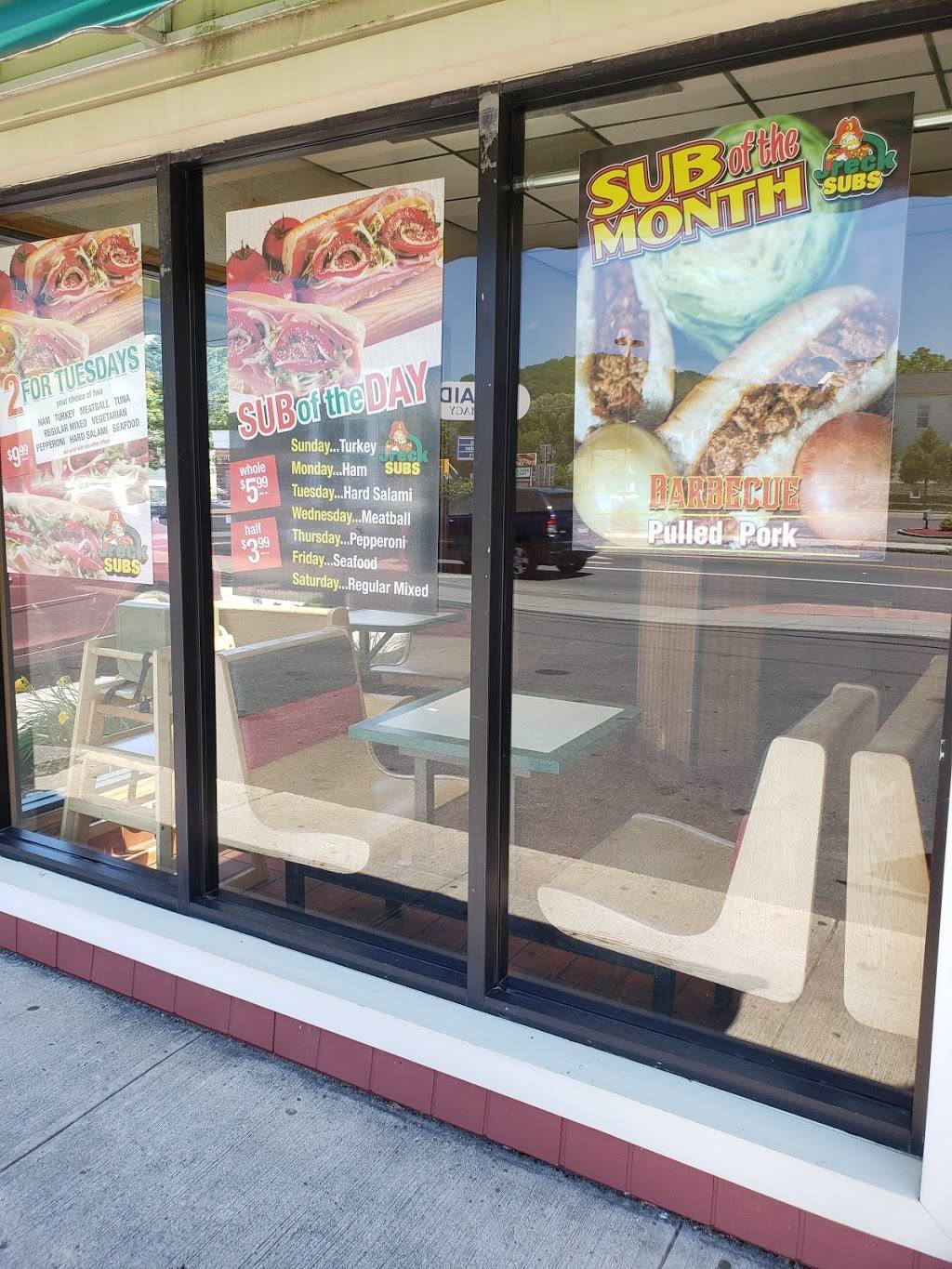 Jreck Subs | meal takeaway | 1601 Valley Dr, Syracuse, NY 13207, USA | 3154924101 OR +1 315-492-4101