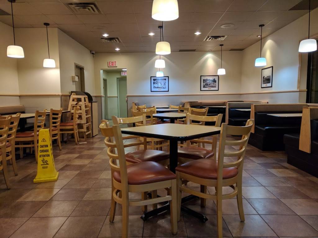 Dairy Queen Grill & Chill | restaurant | 74 Dundas St E, Belleville, ON K8N 1C1, Canada | 6139688959 OR +1 613-968-8959