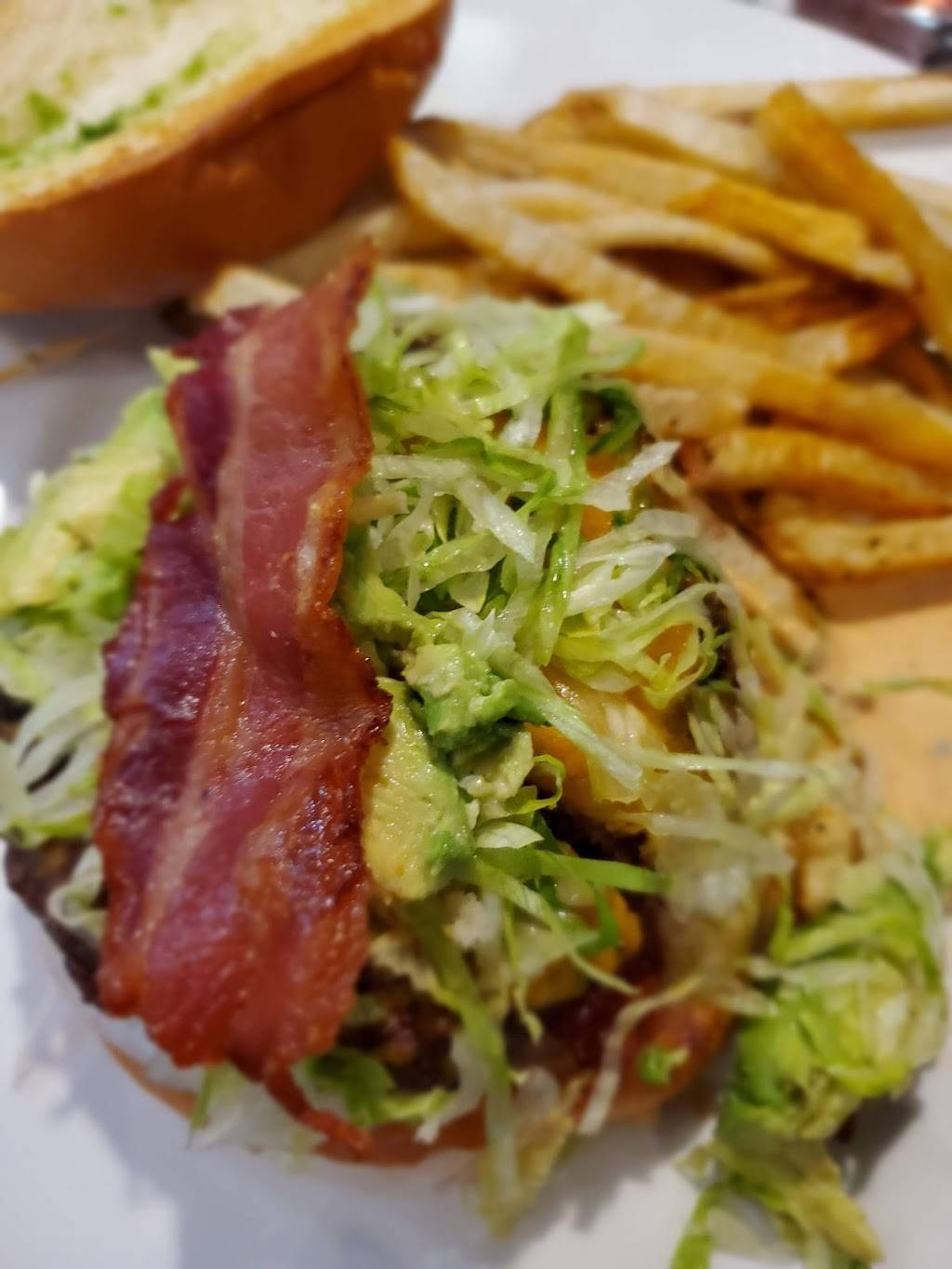 Local Table Fulshear | restaurant | 11525 S Fry Rd Suite 101, Fulshear, TX 77441, USA | 8324375317 OR +1 832-437-5317