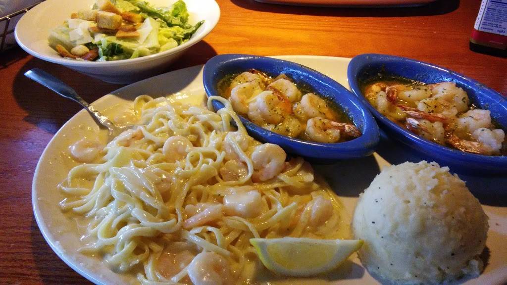 Red Lobster | restaurant | 230 Cypress Gardens Blvd, Winter Haven, FL 33880, USA | 8632948844 OR +1 863-294-8844