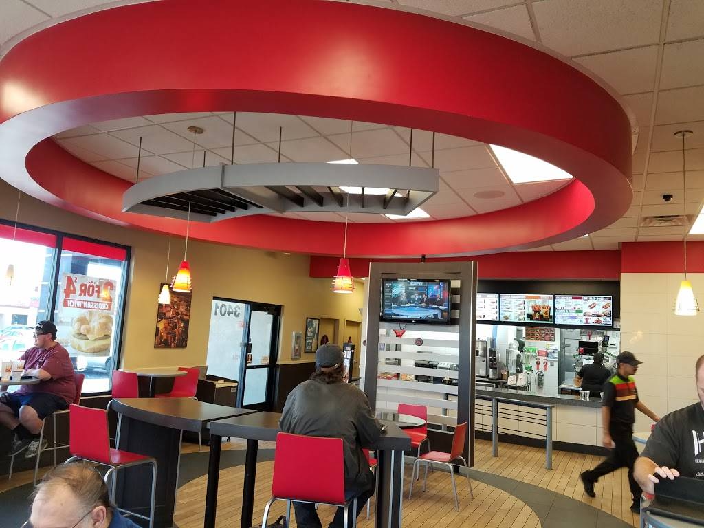 Burger King | restaurant | 3401 E Tropicana Ave, Las Vegas, NV 89121, USA | 7024588778 OR +1 702-458-8778