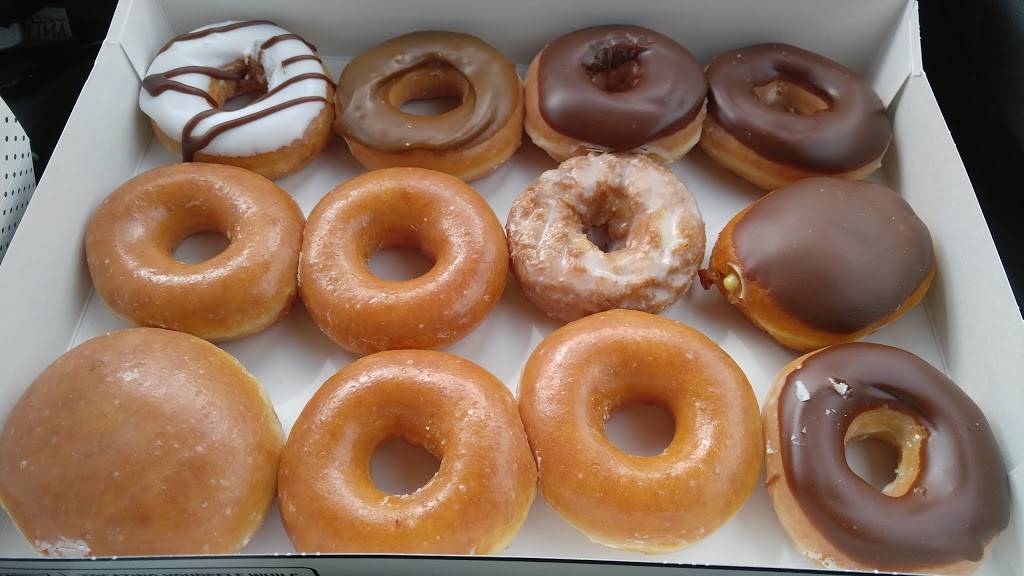 Krispy Kreme | cafe | 6700 Westworth Blvd, Westworth Village, TX 76114, USA | 8173727508 OR +1 817-372-7508