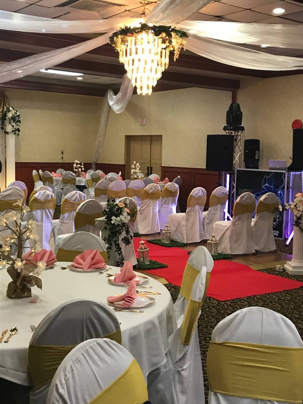 Roudigans Steakhouse | restaurant | 116 NY-28, Kingston, NY 12401, USA | 8453393500 OR +1 845-339-3500