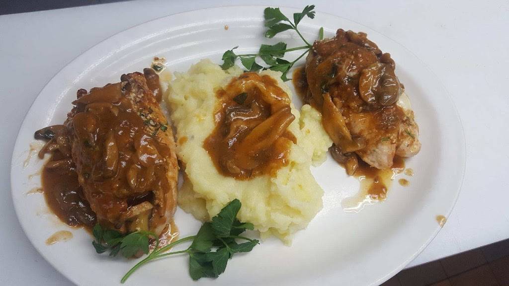 The Colonial Diner | restaurant | 8-10 Dolson Ave, Middletown, NY 10940, USA | 8453423500 OR +1 845-342-3500