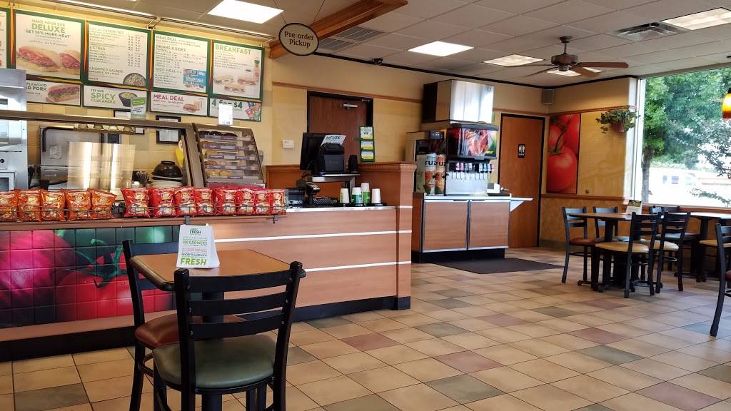 Subway Restaurants | restaurant | 3933 Broadway, Ste 110, Broadway Retail Center, Houston, TX 77087, USA | 7136430337 OR +1 713-643-0337