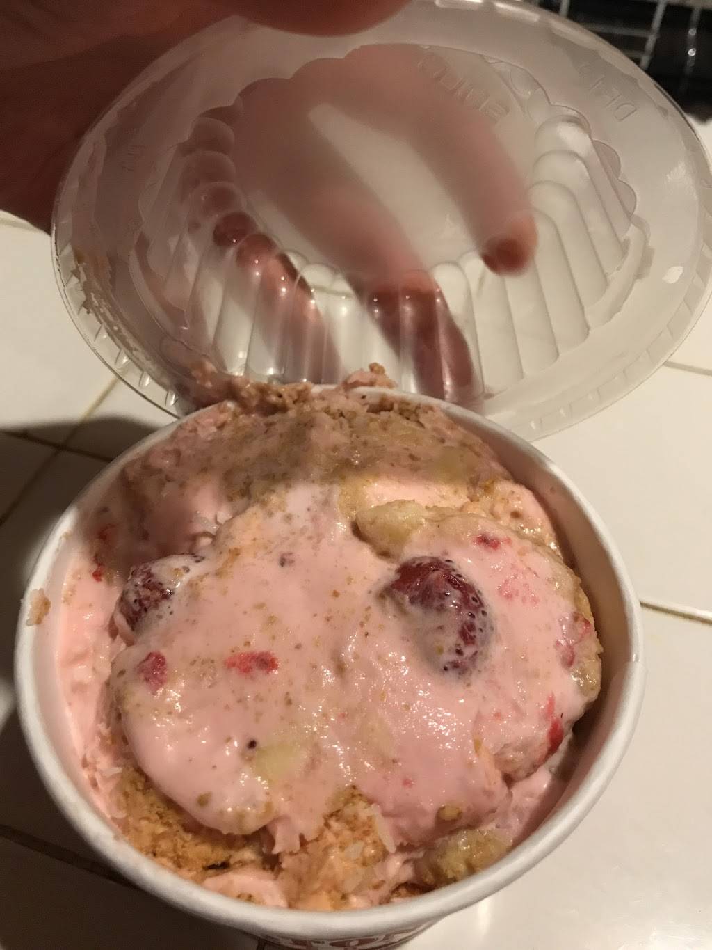 Cold Stone Creamery | bakery | 18740-A Soledad Canyon Rd, Santa Clarita, CA 91351, USA | 6612521300 OR +1 661-252-1300