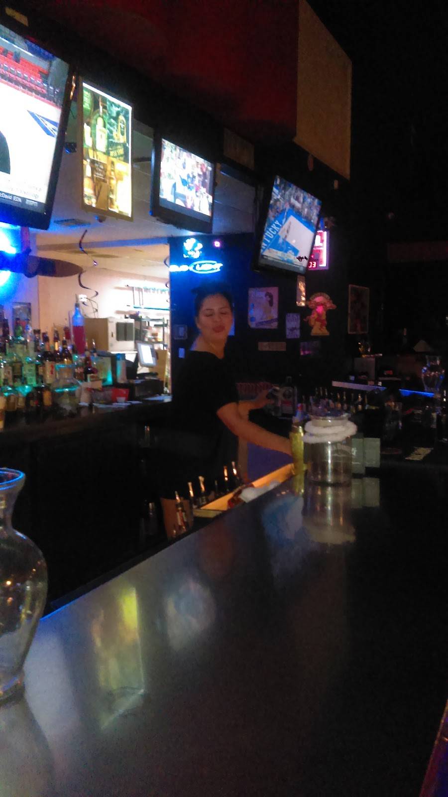 Bootleggers Bar & Grill | restaurant | 11300 West Rd I, Houston, TX 77065, USA | 2818900633 OR +1 281-890-0633