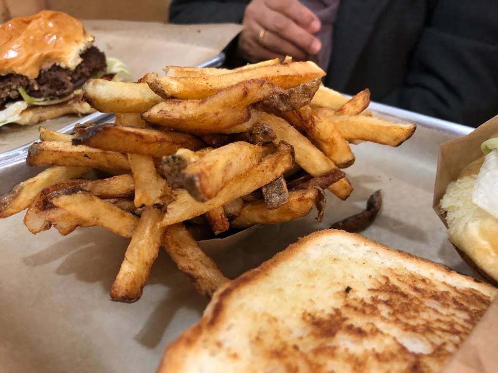 Burger 7 | restaurant | 7505 Leesburg Pike, Falls Church, VA 22043, USA | 7034428777 OR +1 703-442-8777