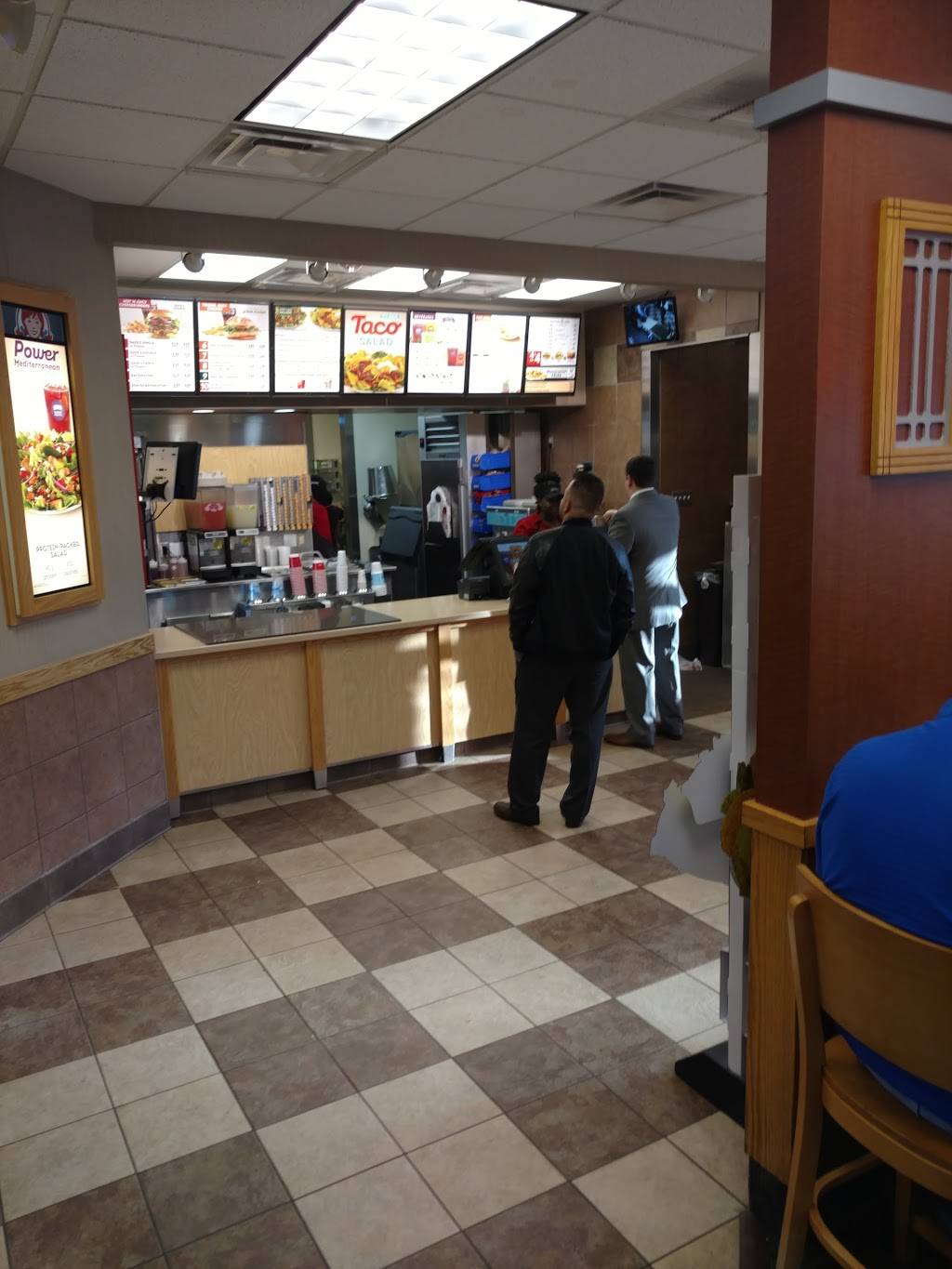 Wendys | restaurant | 3700 Touhy Avenue, Skokie, IL 60076, USA | 8476731991 OR +1 847-673-1991