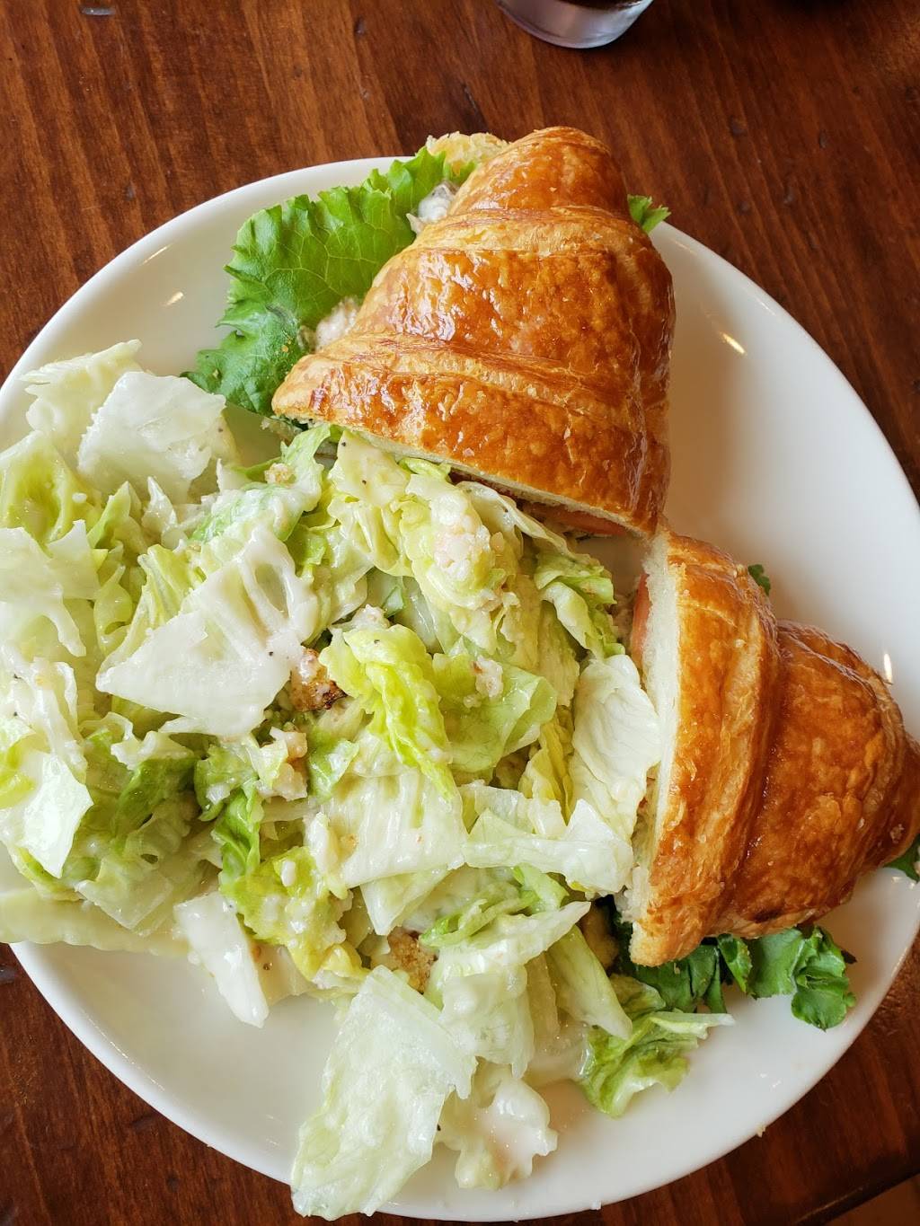 la Madeleine French Bakery & Café Mueller | cafe | 1201 Barbara Jordan Blvd, Austin, TX 78723, USA | 5123663825 OR +1 512-366-3825