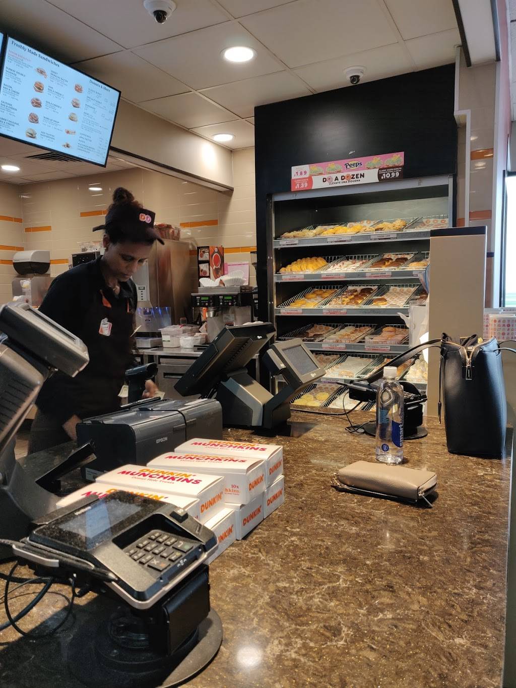 Dunkin | bakery | 100 Harborside Dr Gate A13, East Boston, MA 02128, USA | 6175696147 OR +1 617-569-6147