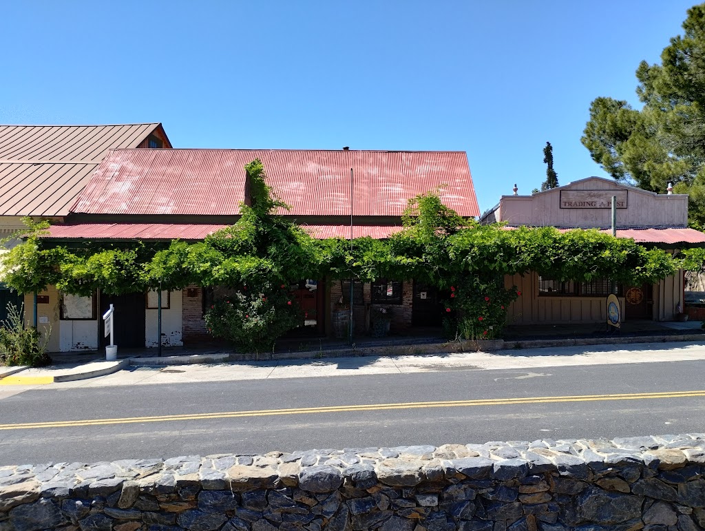 Coulter Cafe | restaurant | 5015 Main St, Coulterville, CA 95311, USA | 2098783947 OR +1 209-878-3947