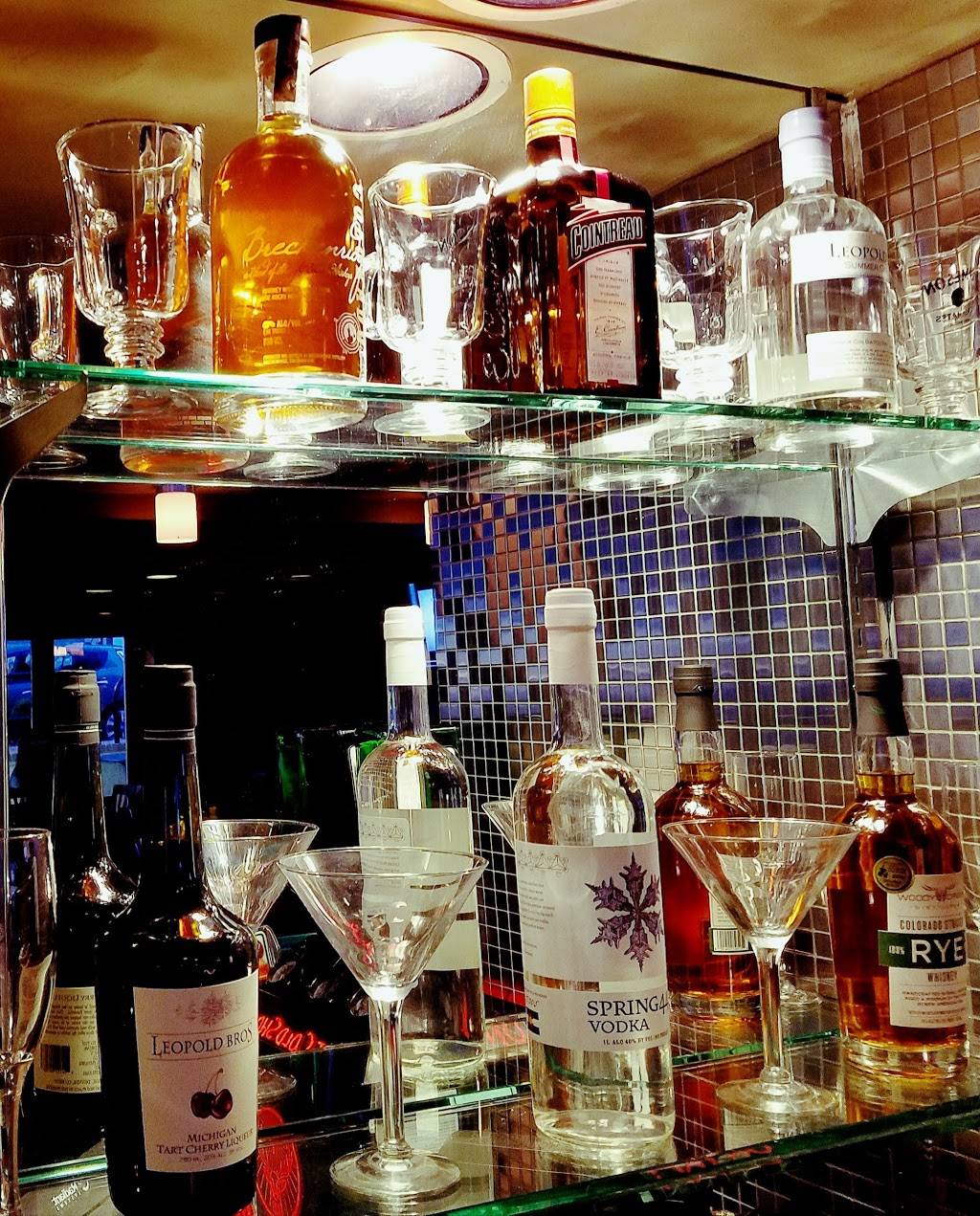 Milwaukee St Tavern | restaurant | 201 Milwaukee St, Denver, CO 80206, USA | 3033204710 OR +1 303-320-4710