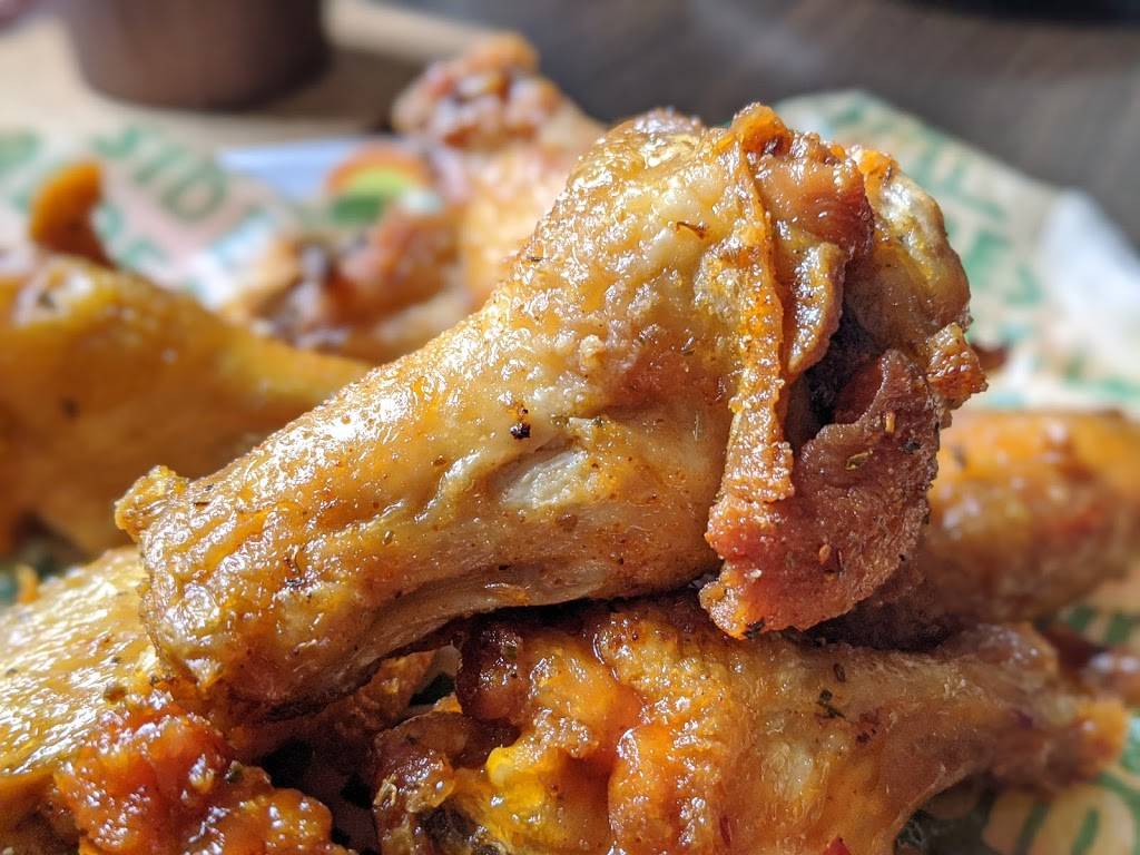 Wingstop | restaurant | 5300 S Dorchester Ave, Chicago, IL 60615, USA | 8728135016 OR +1 872-813-5016