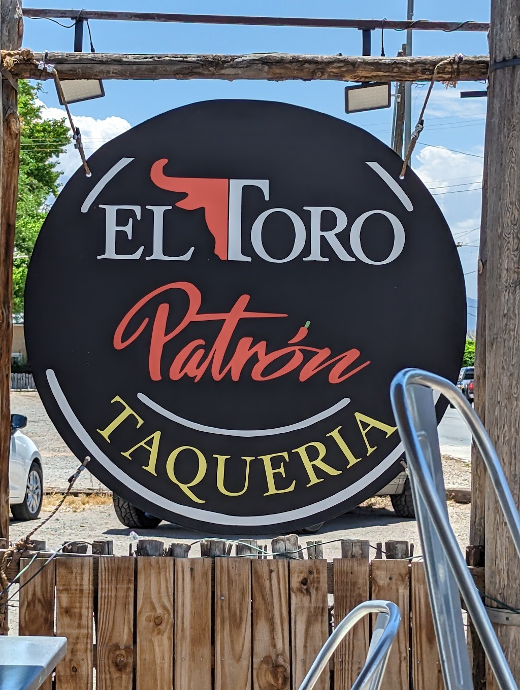 El Toro Patron Taqueria | restaurant | 244 Main St SW, Los Lunas, NM 87031, USA | 5057855639 OR +1 505-785-5639