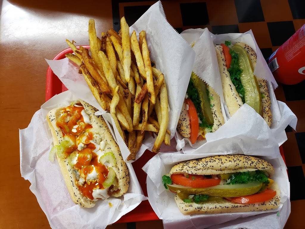 Hotdog Opolis | restaurant | 6020 N Federal Hwy, Boca Raton, FL 33487, USA | 5619885959 OR +1 561-988-5959