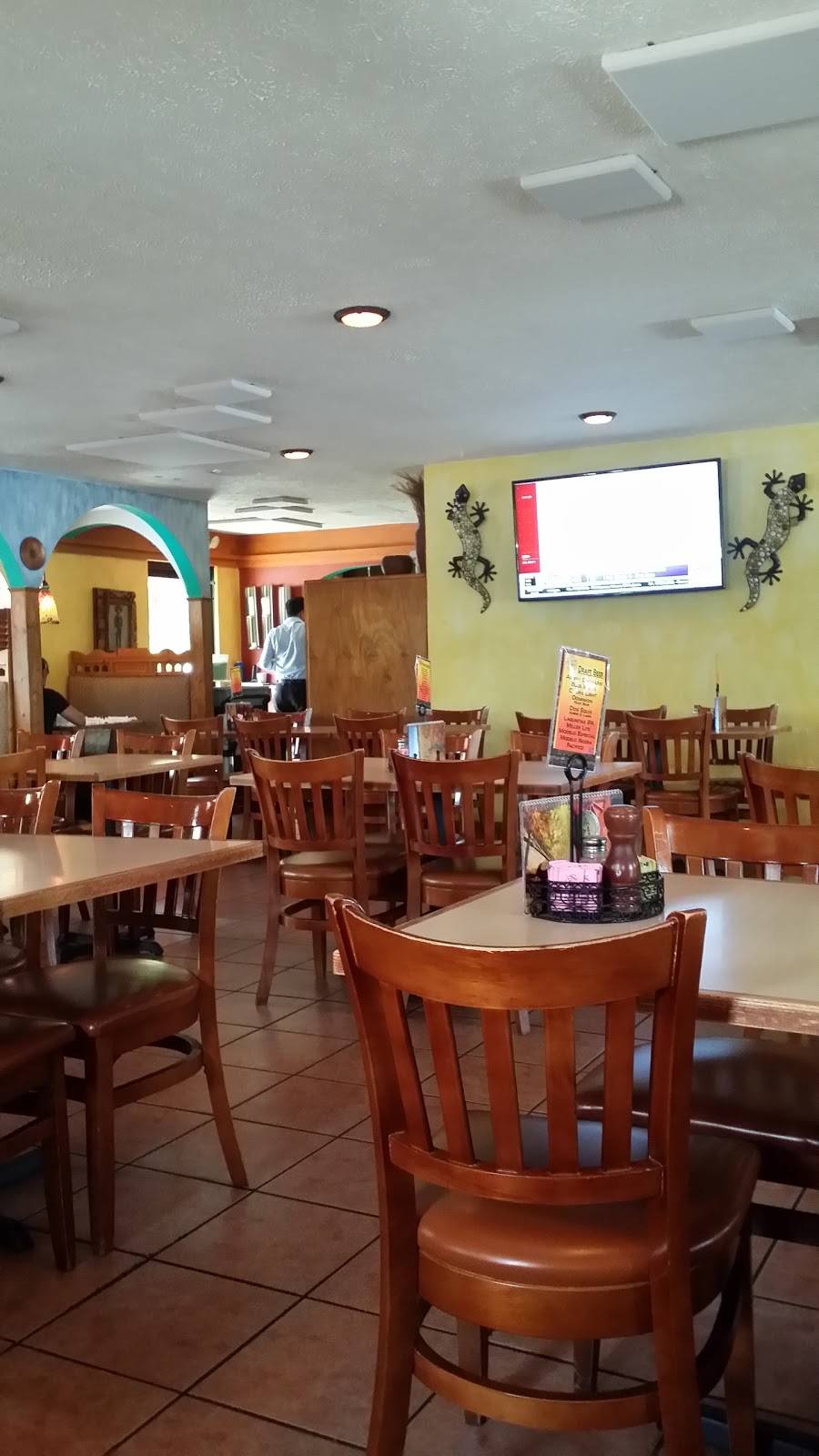 La Carreta Mexican Restaurant | restaurant | 4678 S Amherst Hwy, Madison Heights, VA 24572, USA | 4348462248 OR +1 434-846-2248