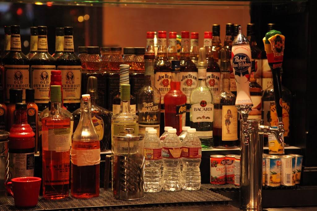 Dough Pizzeria & Bar | meal delivery | 8947 Sunset Blvd, West Hollywood, CA 90069, USA | 3102757770 OR +1 310-275-7770