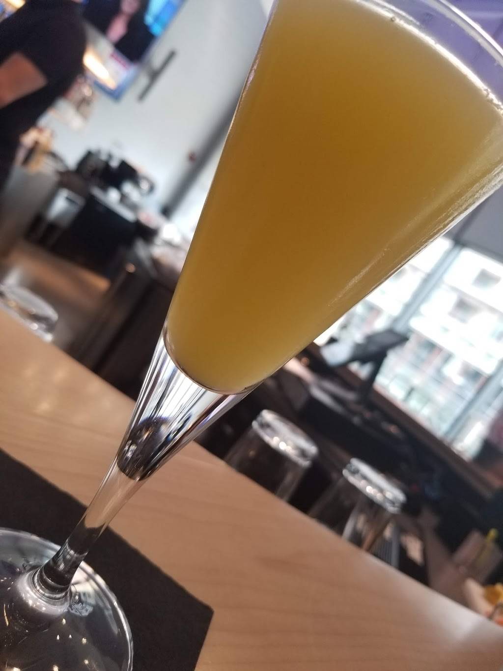 Upper West Side Café | restaurant | 2233 M St NW, Washington, DC 20037, USA | 2022412233 OR +1 202-241-2233