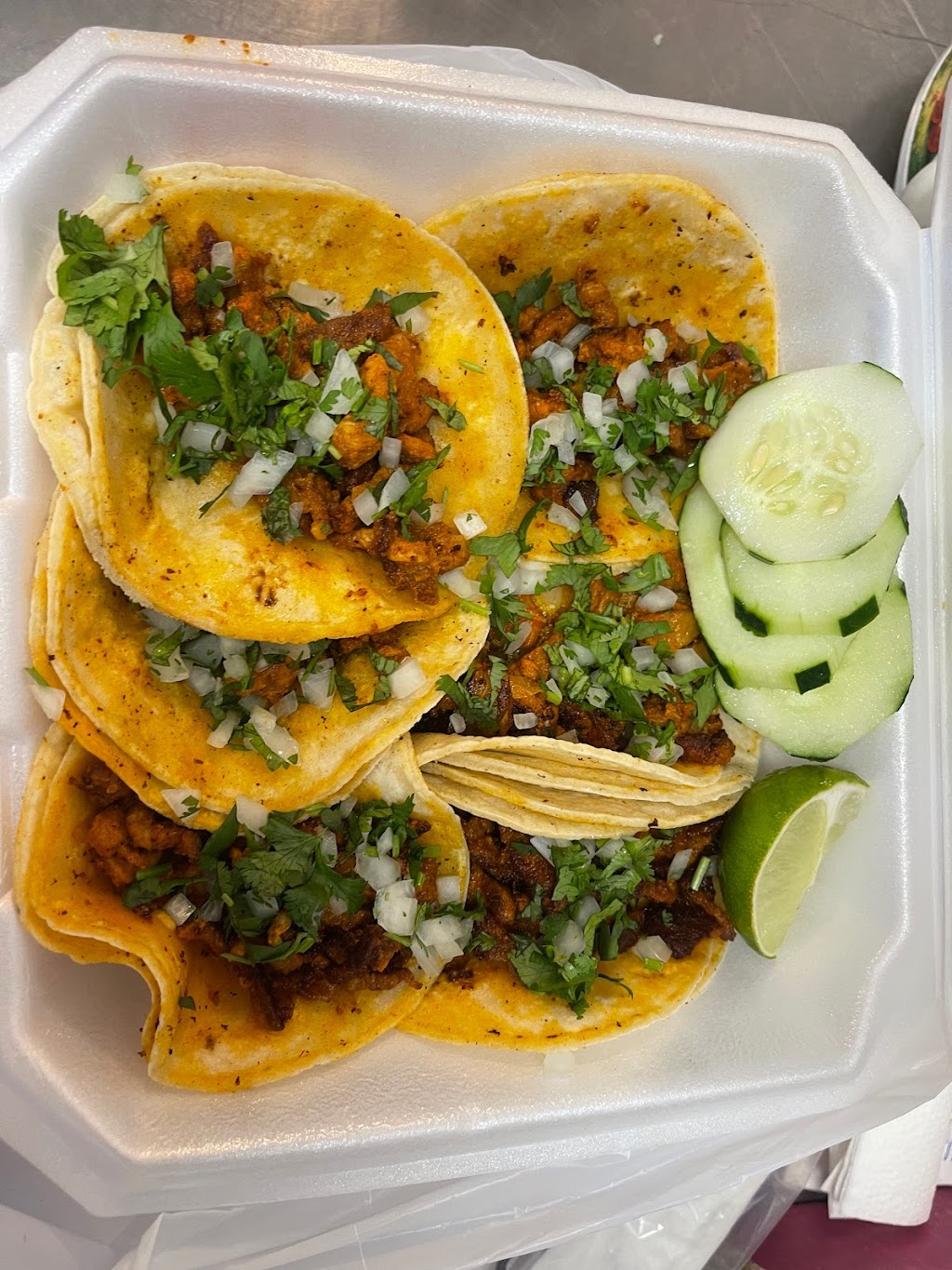 Tacos el Milagro | restaurant | 112 E Virginia Ave, Crewe, VA 23930, USA | 4344801164 OR +1 434-480-1164