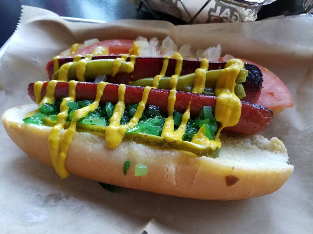 Illegal Burger Arvada | restaurant | 15400 W 64th Ave, Arvada, CO 80007, USA | 3034231300 OR +1 303-423-1300