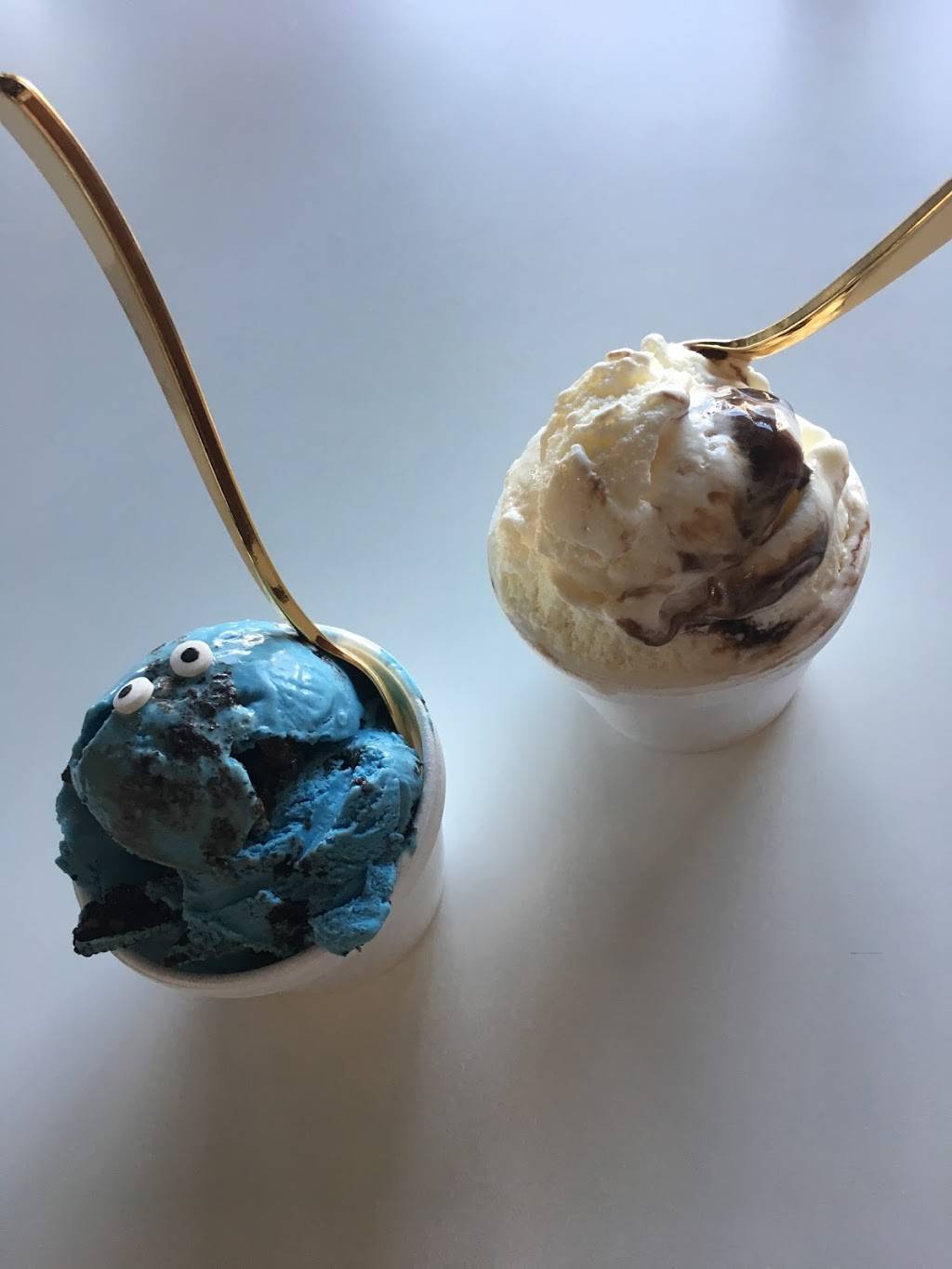 Howdy Homemade Ice Cream | cafe | 4333 Lovers Ln, Dallas, TX 75225, USA | 4699308494 OR +1 469-930-8494