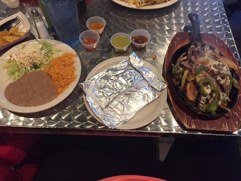 Fiesta Burrito | restaurant | 3774 W Centre Ave, Portage, MI 49024, USA | 2693242442 OR +1 269-324-2442
