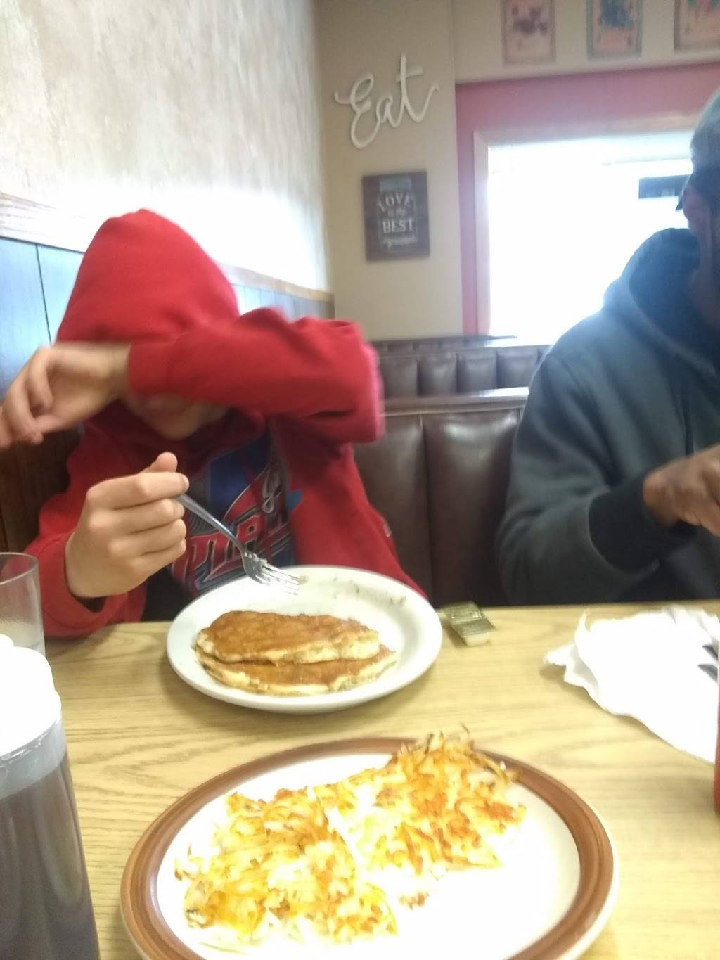 The Main Dish | restaurant | 219 Main St S, Luck, WI 54853, USA | 7154722378 OR +1 715-472-2378