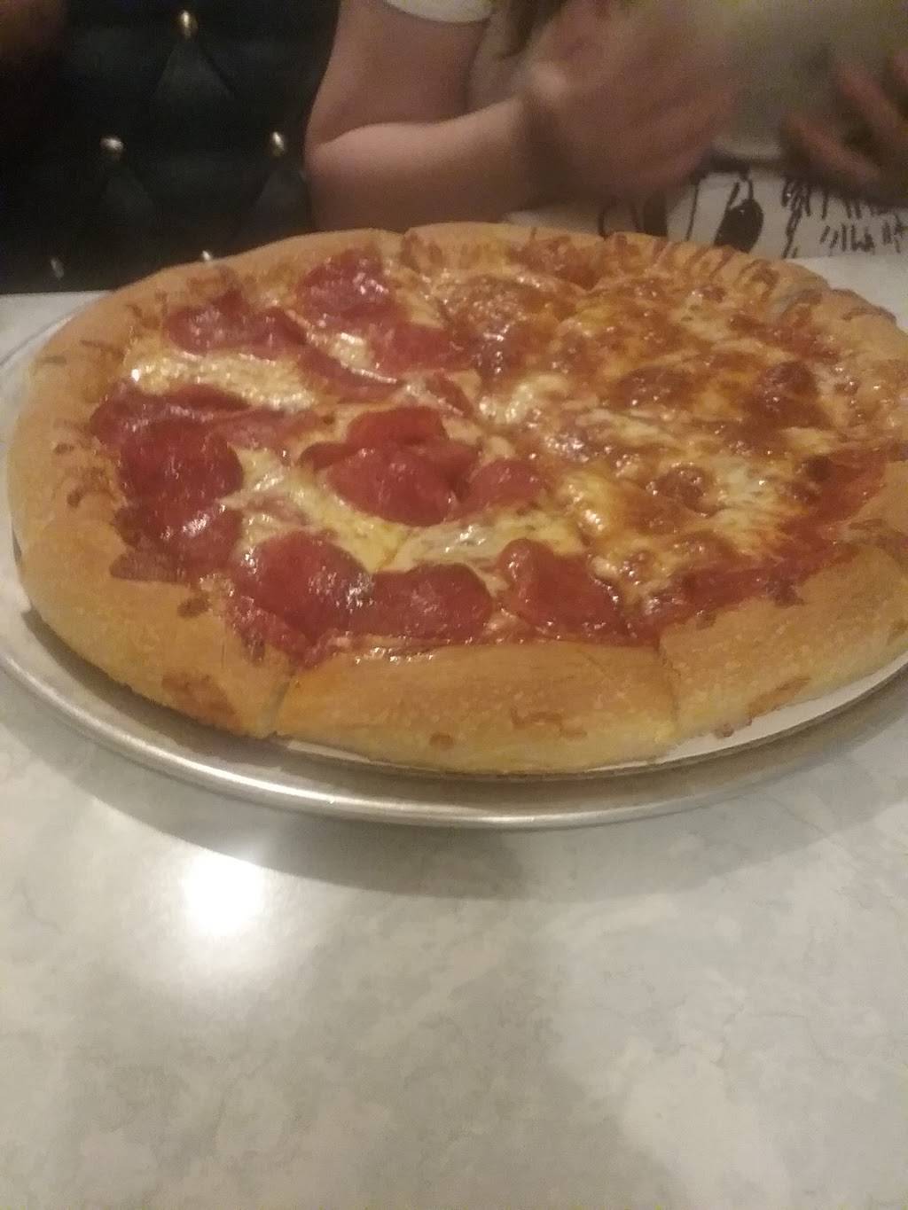 Hilltop Restaurant | restaurant | 446 Main St, Terryville, CT 06786, USA | 8605835586 OR +1 860-583-5586